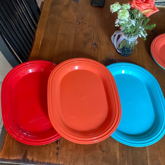 3 pack! Colorful plastic trays - Picture 1 of 4